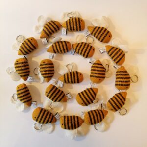 les abeilles porte-clés de l'atelier AKA