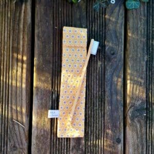 étui à brosse à dent ocre en toile enduite